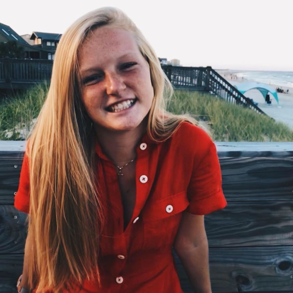 Meet your Posher, Olivia